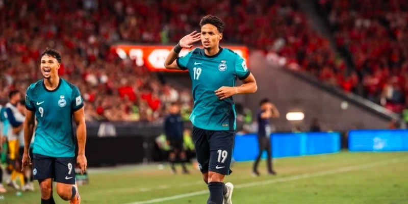 สิงคโปร์ตามหลังตั้งแต่นาที 15 จากลูกโหม่งของแมตต์ ออร์